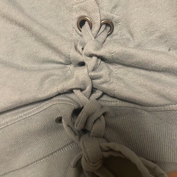 Long sleeve beaded on the sides size m - Picture 2 of 4